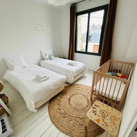 La Maison Du Caennais Villa *